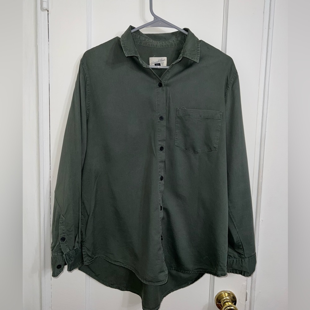 Green shirt